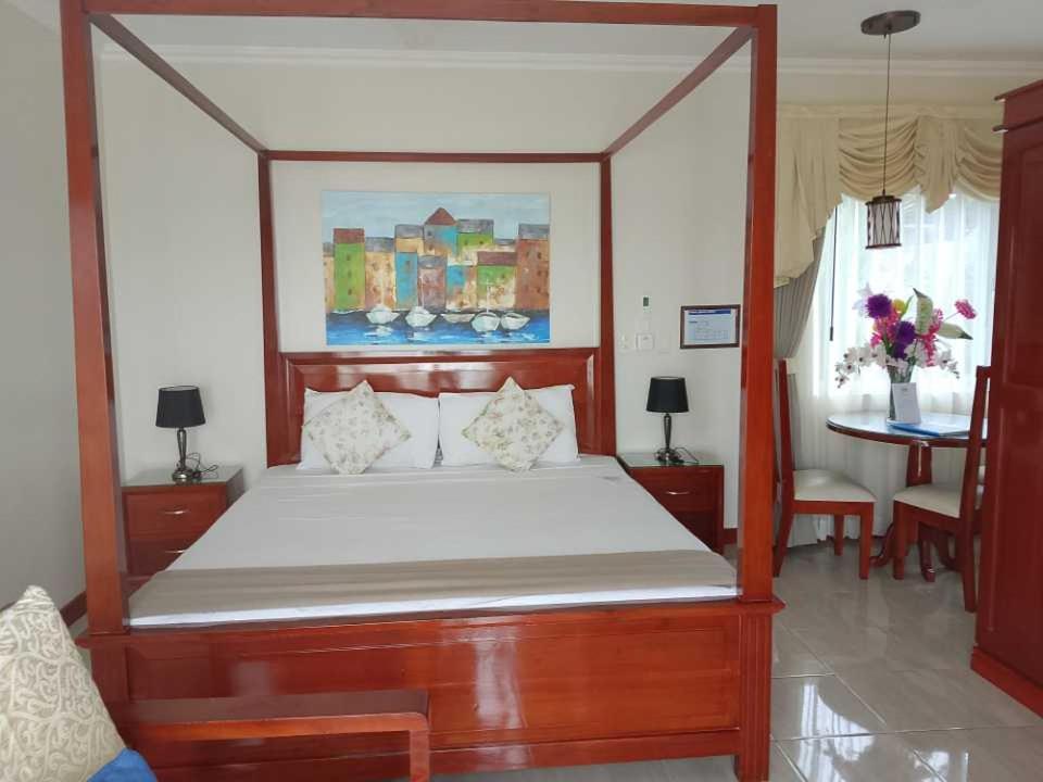 Ocean Breeze Resort Toledo Dış mekan fotoğraf